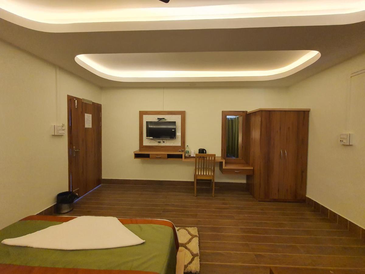 Hotel Deo Volente Sivasagar Ngoại thất bức ảnh