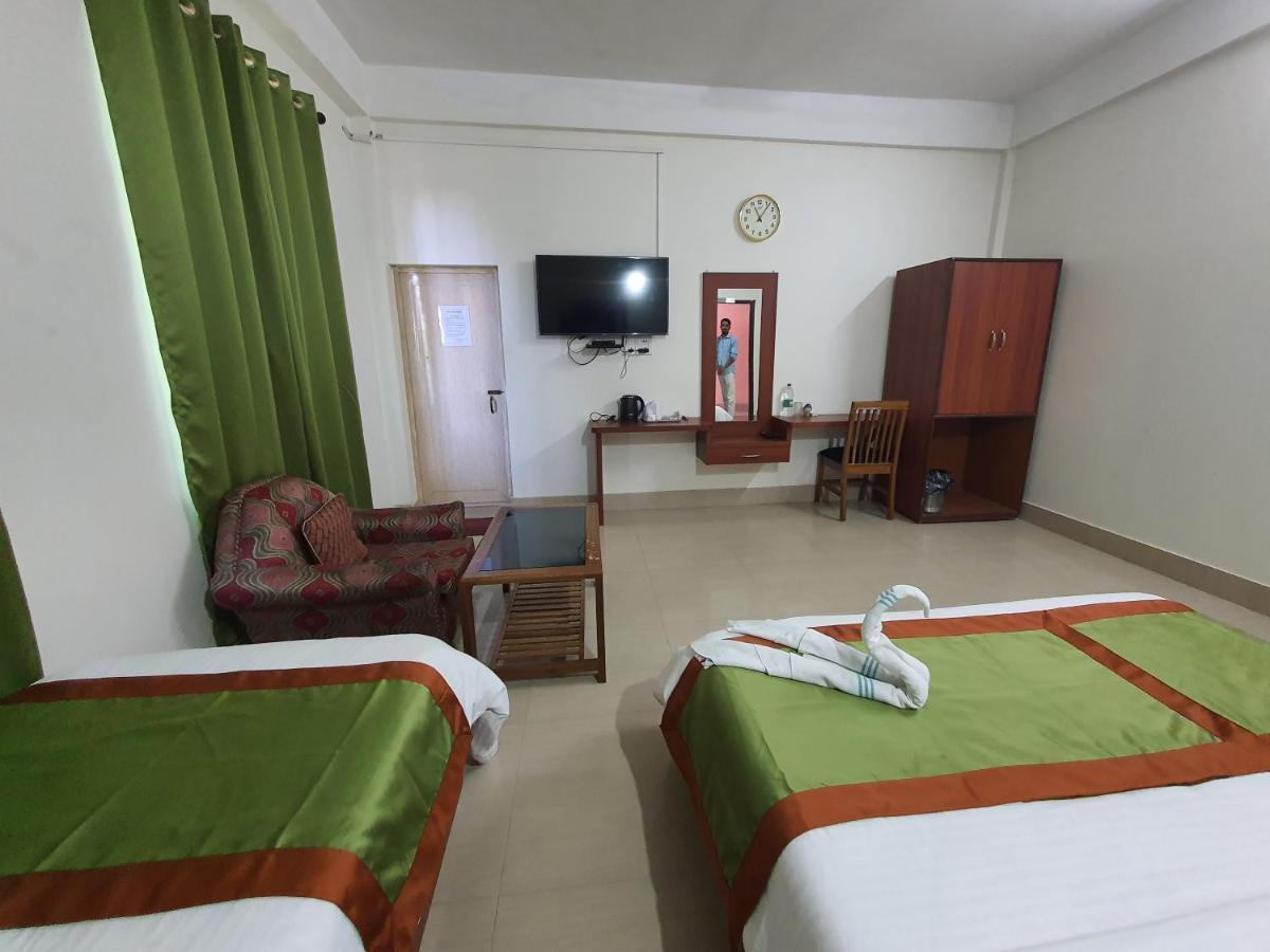 Hotel Deo Volente Sivasagar Ngoại thất bức ảnh