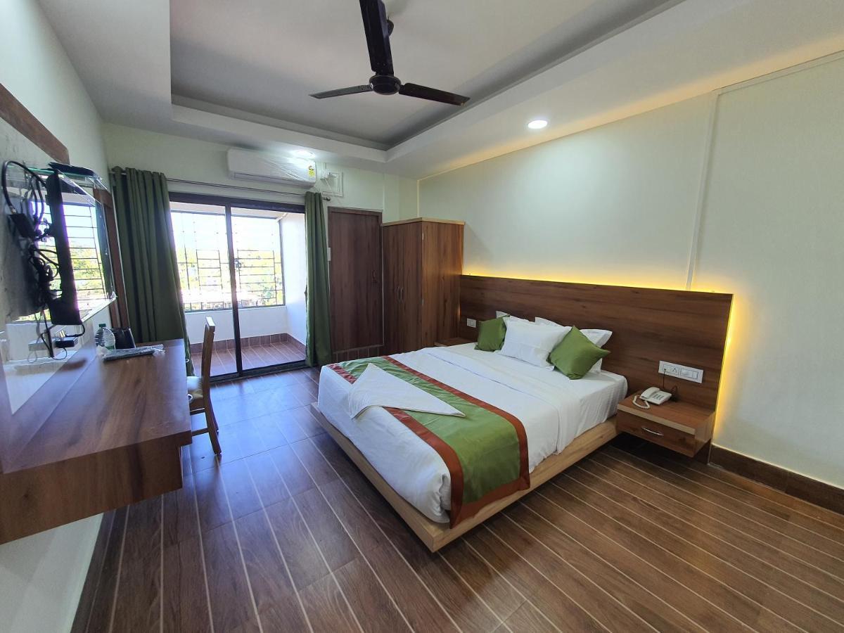 Hotel Deo Volente Sivasagar Ngoại thất bức ảnh