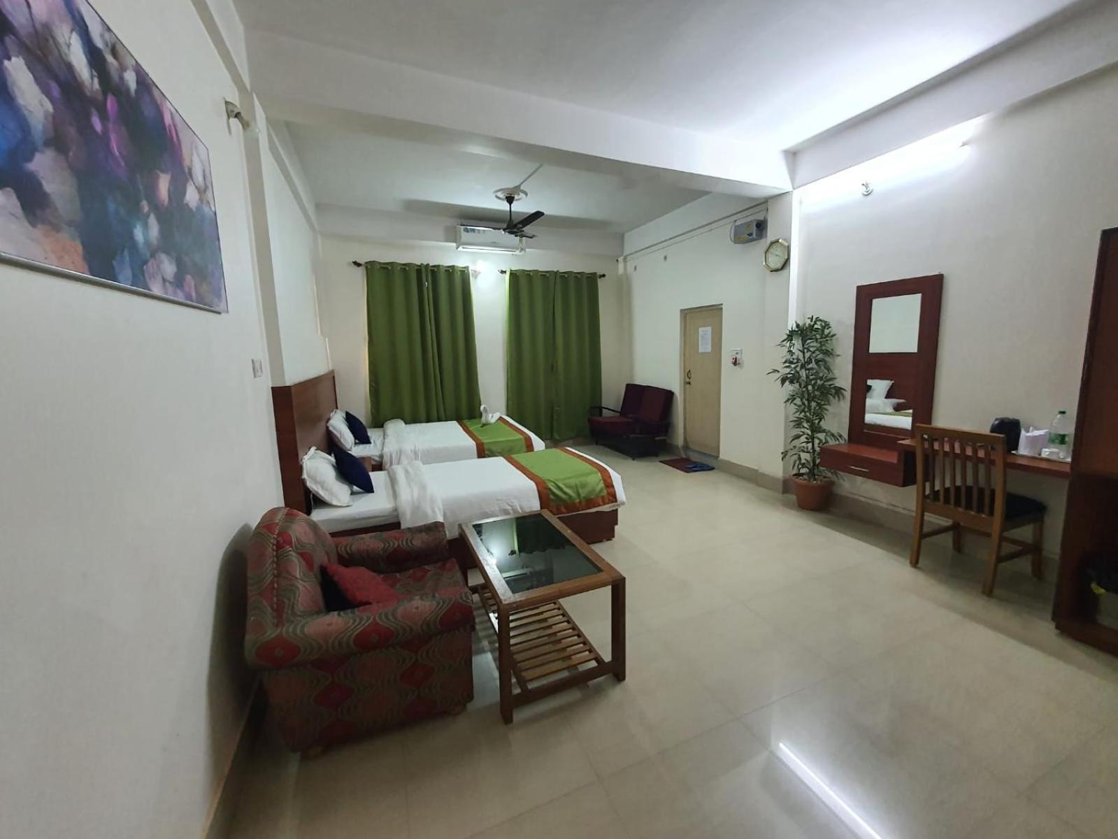 Hotel Deo Volente Sivasagar Ngoại thất bức ảnh